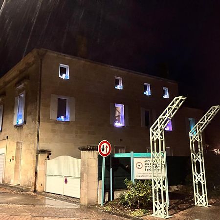 Le Numéro 15 Saint-Seurin-sur-l'Isle Esterno foto